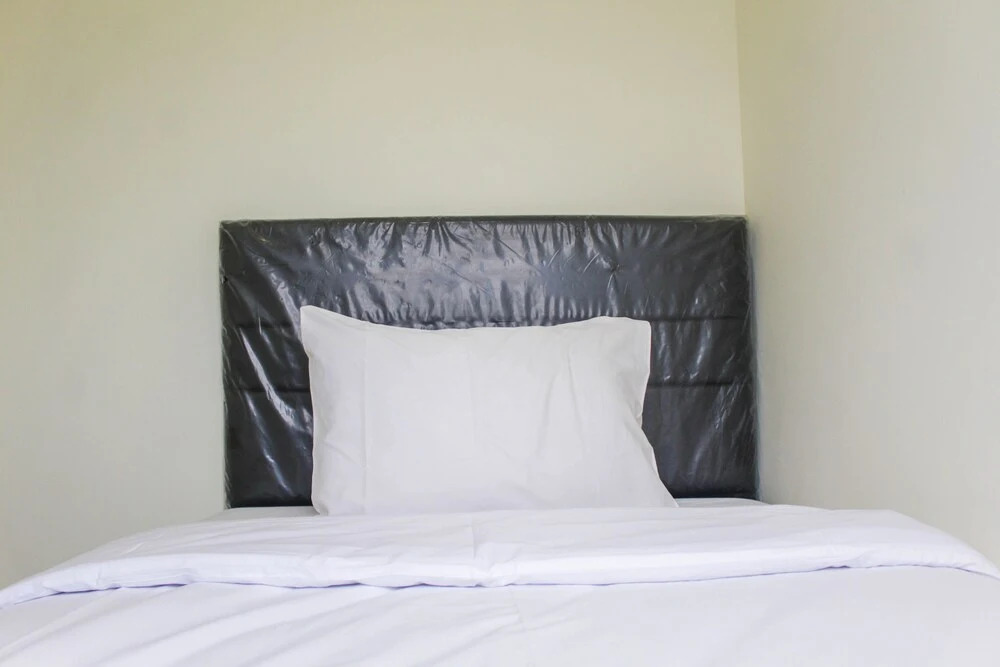 Сибату: Homey and Enjoy 2BR at Meikarta Apartment