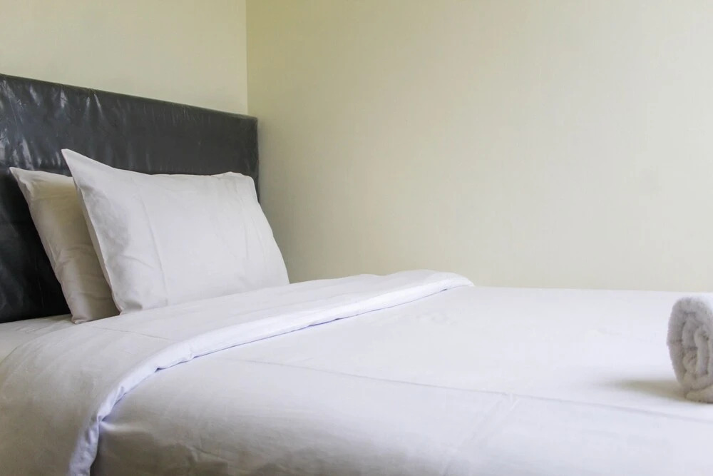 Сибату: Homey and Enjoy 2BR at Meikarta Apartment