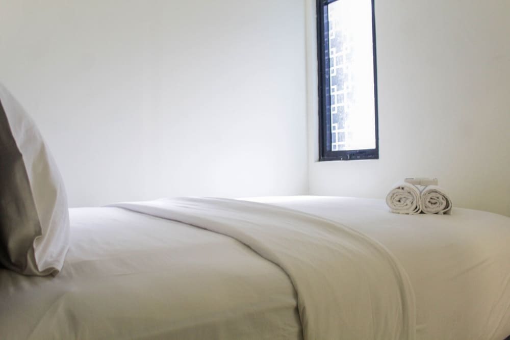 Сибату: Homey and Enjoy 2BR at Meikarta Apartment