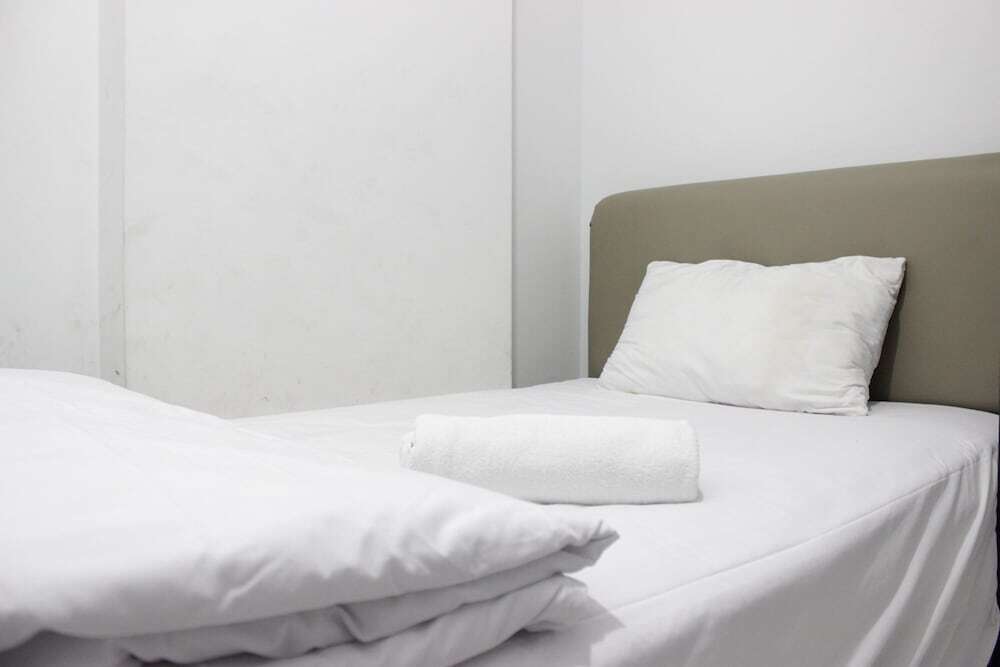 Бандунг: Comfy 2BR Apartment at Mekarwangi Square Cibaduyut