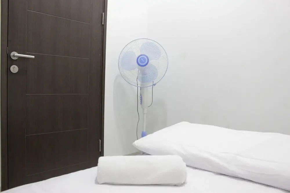 Бандунг: Comfy 2BR Apartment at Mekarwangi Square Cibaduyut