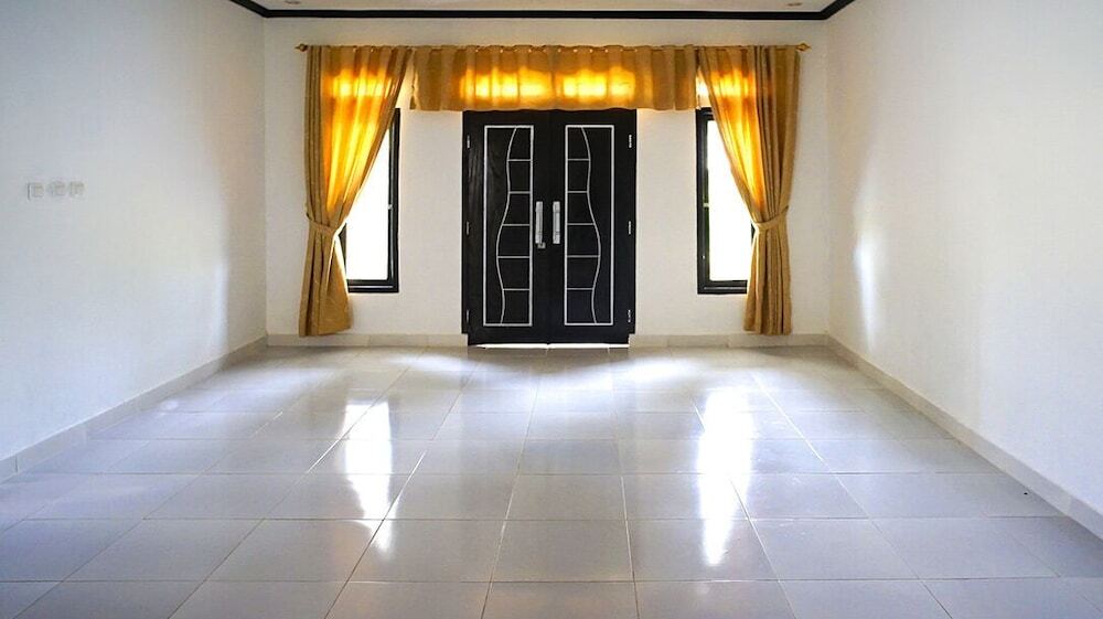 Читарингул: Villa Cahaya by Ruang Nyaman
