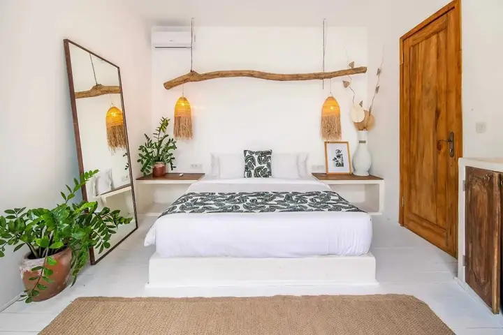 Керобокан: Rustic Interior Design, Private Villa, 3 BR, Umalas With Staff