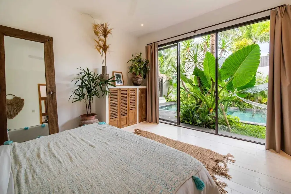 Керобокан: Tropical Design, Private Villa, 3 BR, Umalas