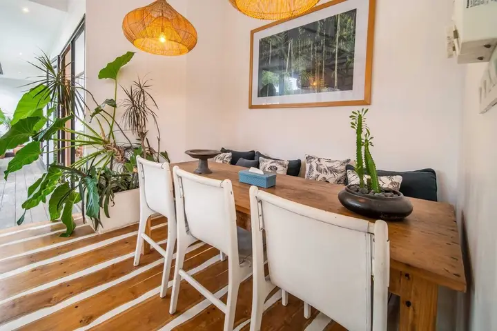 Керобокан: Tropical Design, Private Villa Complex, 6 BR, Umalas With Staff