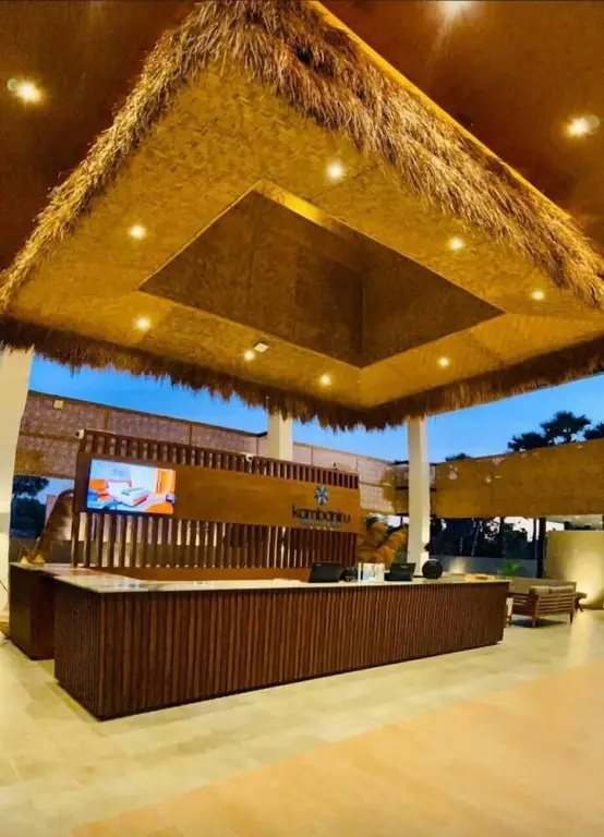 Вайнгапу: Kambaniru Beach Hotel & Resort