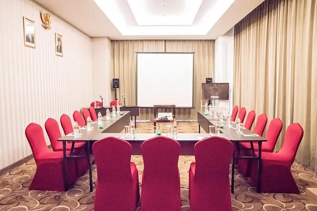 Депок: Savero Hotel Depok
