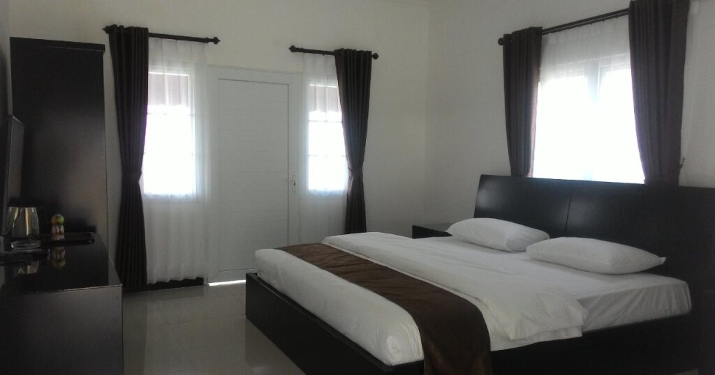 Бату: Amaranta Guest House