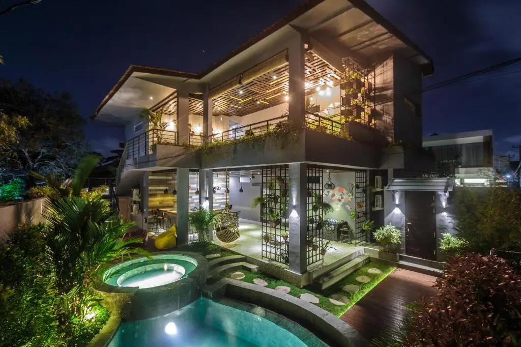Кута: 7Rooms Seminyak