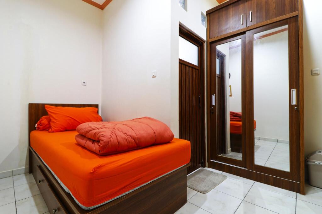 Джакарта: Kost Amanah