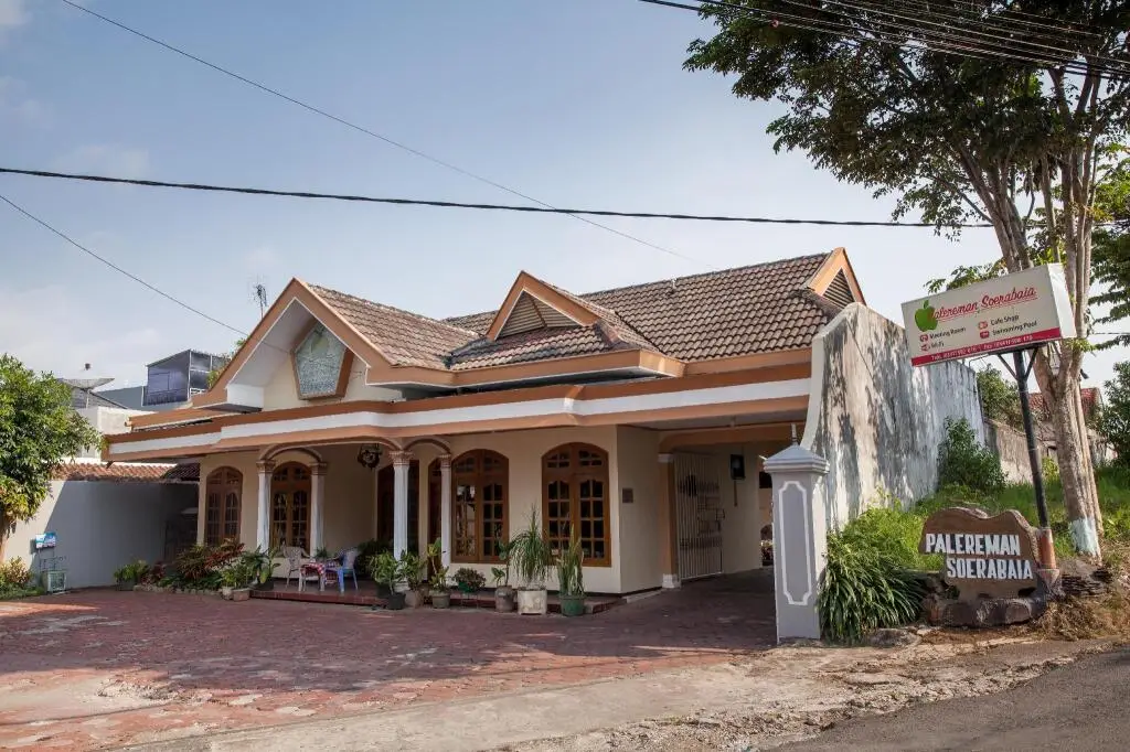 Бату: Hotel Palereman Soerabaia