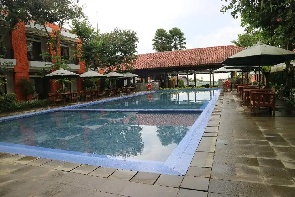 Читарингул: Villa Bukit Pinus