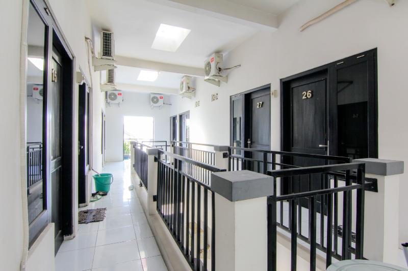 Депок: JJ House Wahid Hasyim
