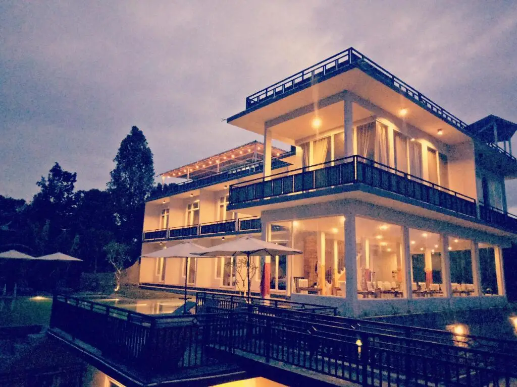 Умеаньяр: Atres Sari Resort
