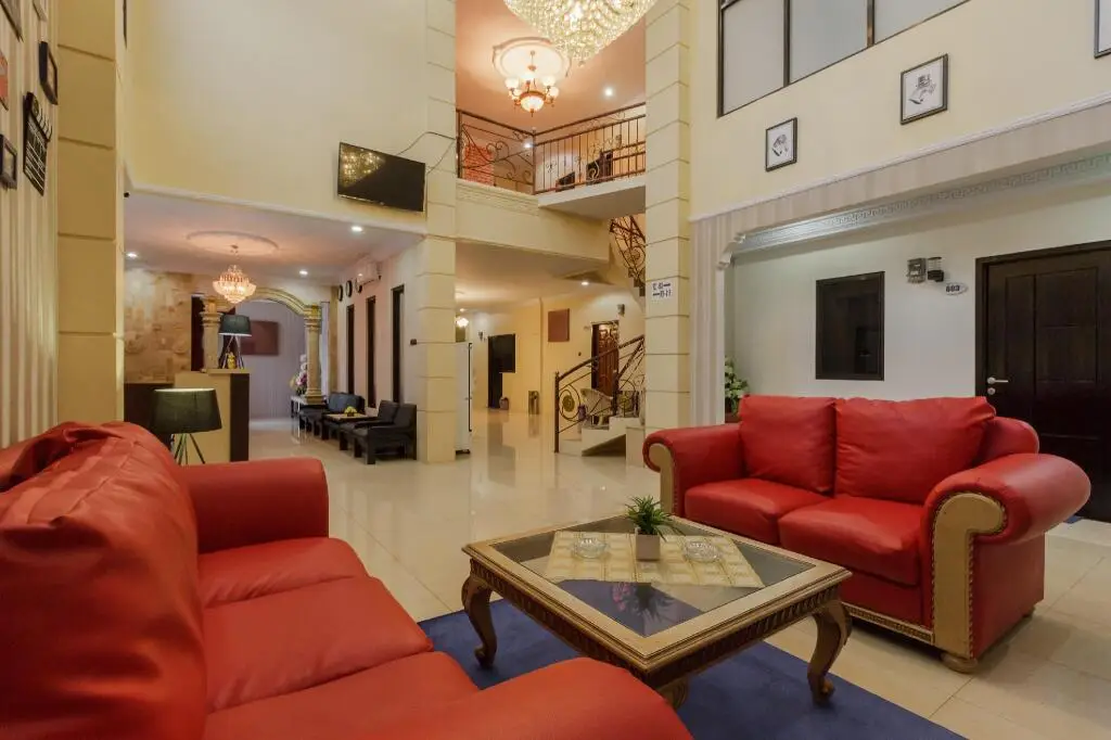 Вори: RedDoorz Plus near Pantai Malalayang Manado