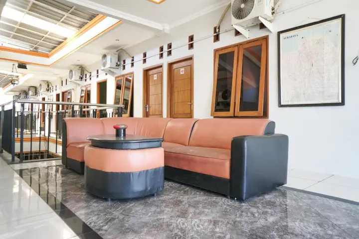Сурабая: RedDoorz near Juanda International Airport 2