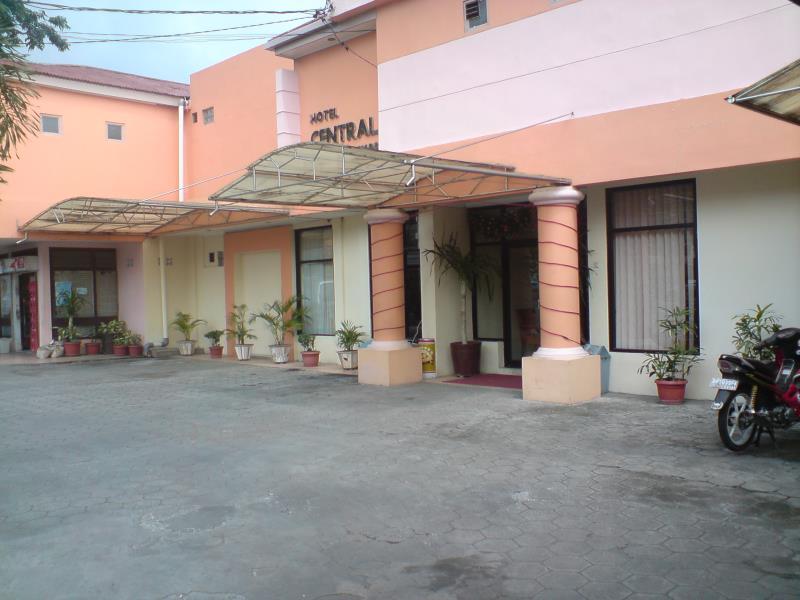 Манадо: Hotel Central Manado