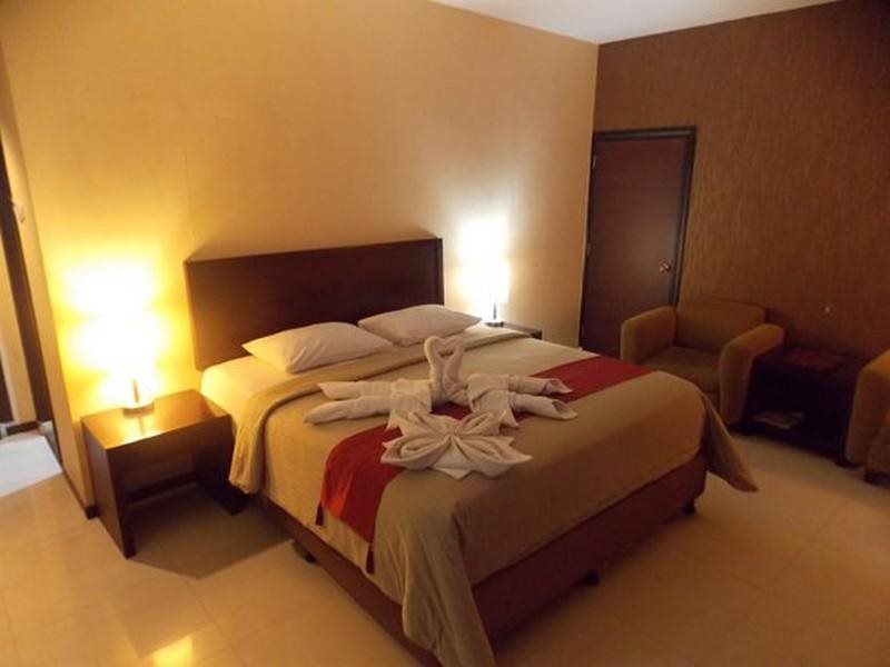 Манадо: Hotel Central Manado