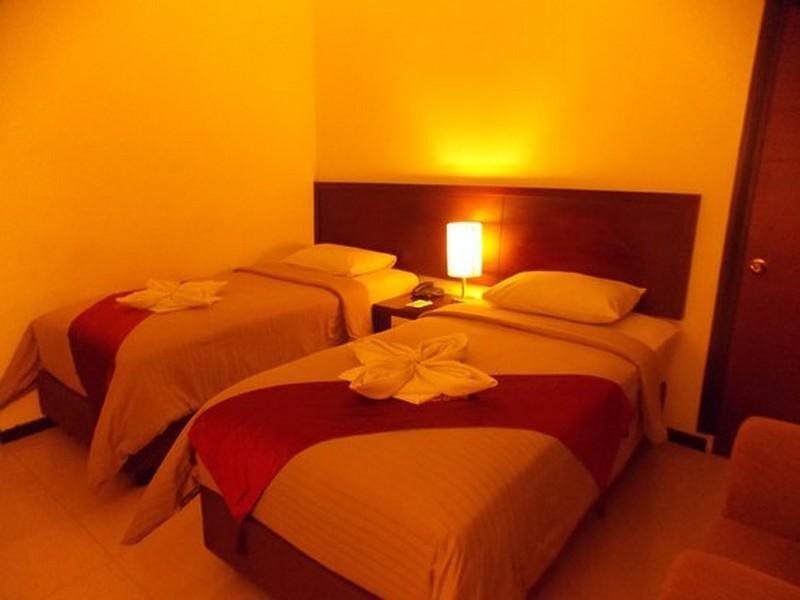 Манадо: Hotel Central Manado