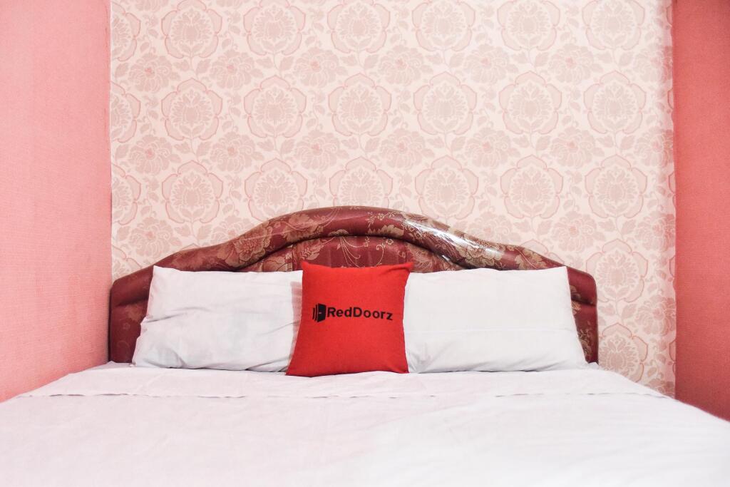 Макассар: RedDoorz @ Pettarani Square