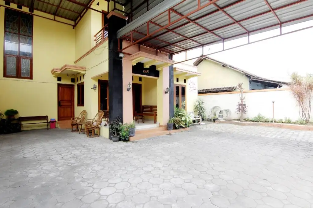 Депок: Omahe Simbah Guesthouse