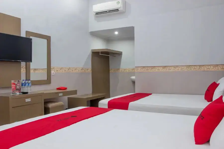 Пангандаран: RedDoorz near Goa Panggung