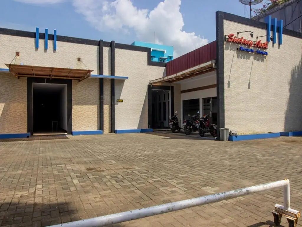 Пангандаран: RedDoorz near Goa Panggung