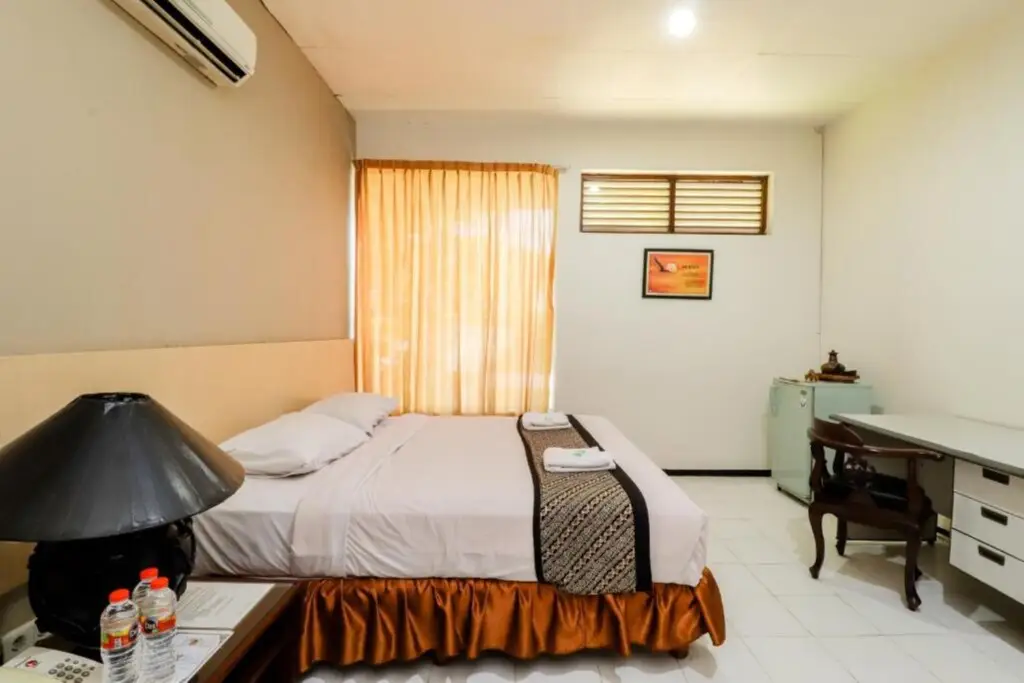 Маланг: Hotel Pajajaran