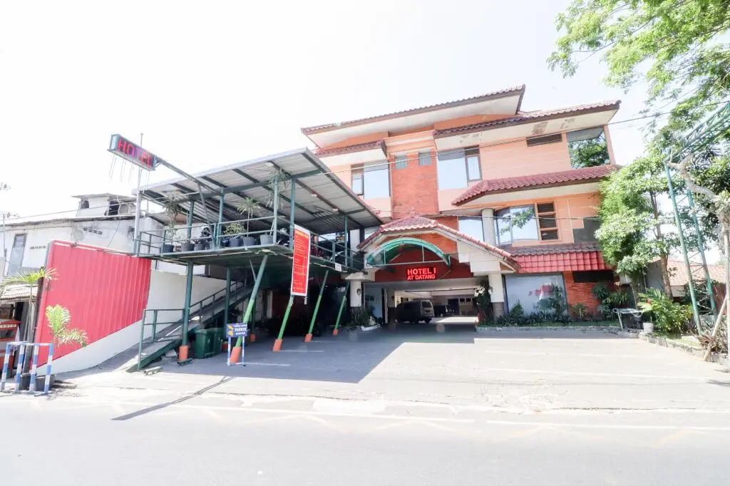 Маланг: Hotel Pajajaran