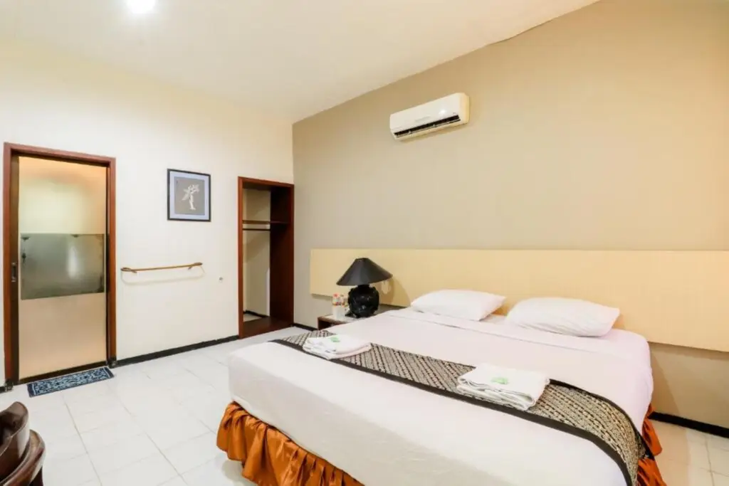 Маланг: Hotel Pajajaran