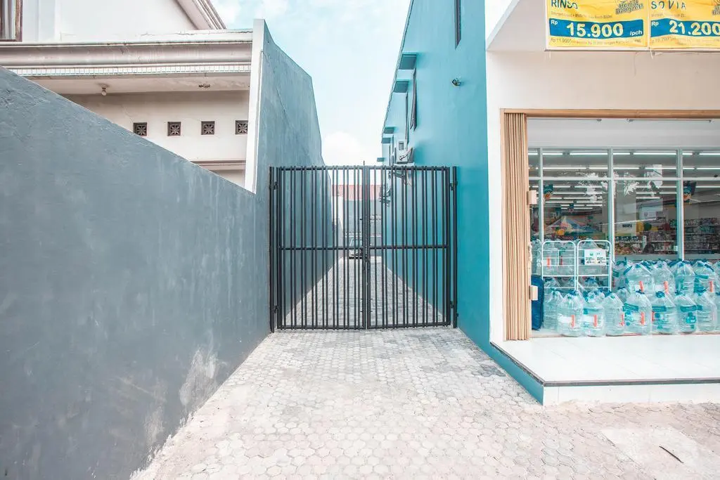 Джакарта: OYO 842 Arafuru Residence Near Rs Duren Sawit