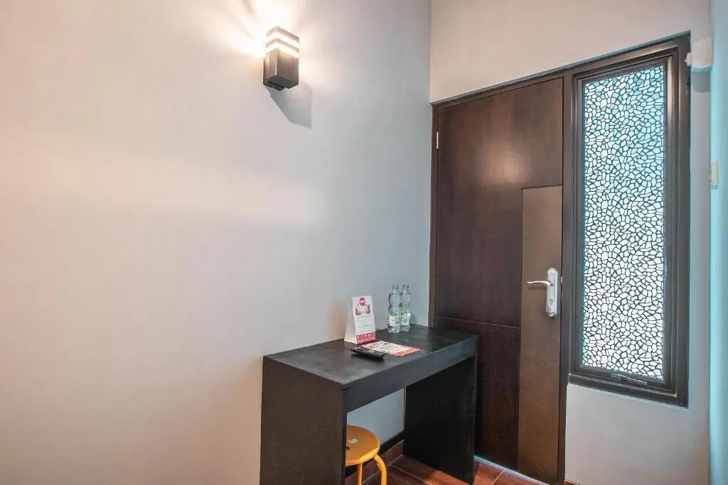 Джакарта: OYO 842 Arafuru Residence Near Rs Duren Sawit