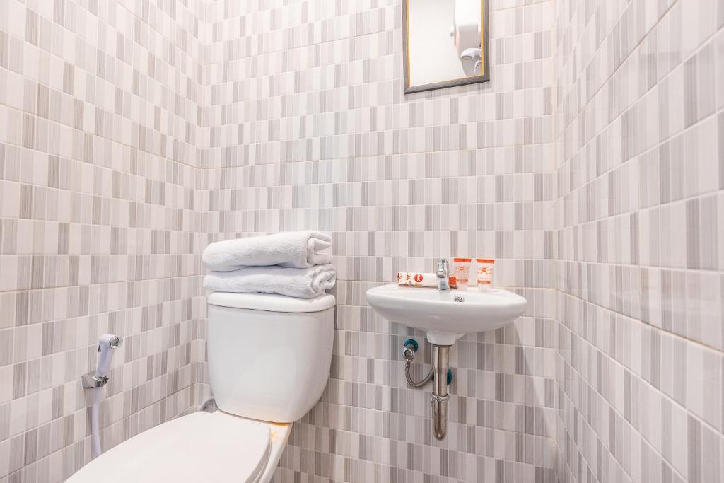 Джакарта: OYO 842 Arafuru Residence Near Rs Duren Sawit