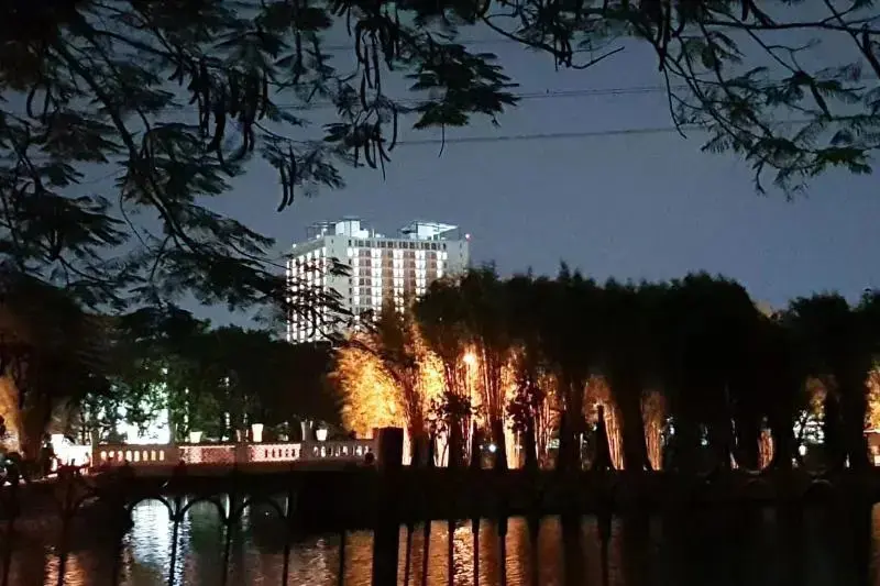 Сурабая: My Tower Hotel Surabaya