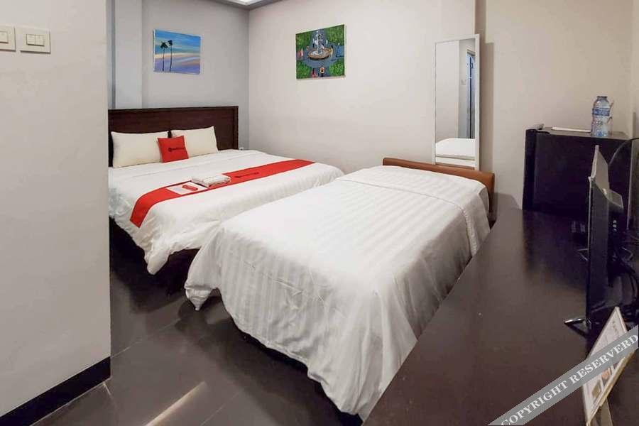 Джакарта: RedDoorz Plus near Taman Ismail Marzuki