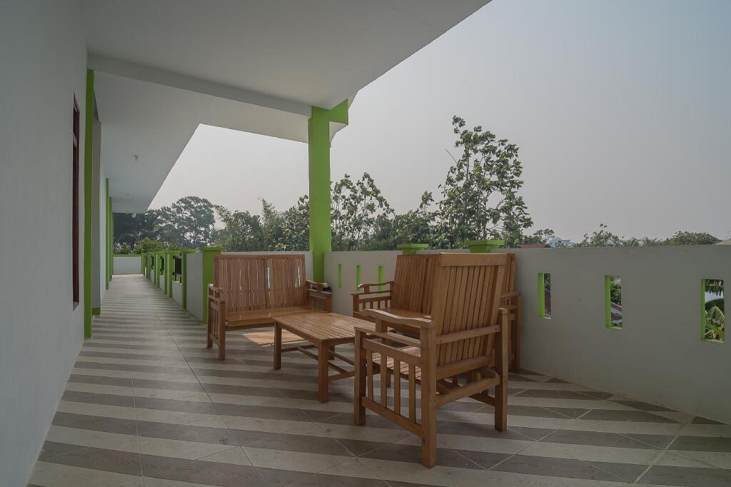 Банджанбару: RedDoorz near RS Harapan Bersama