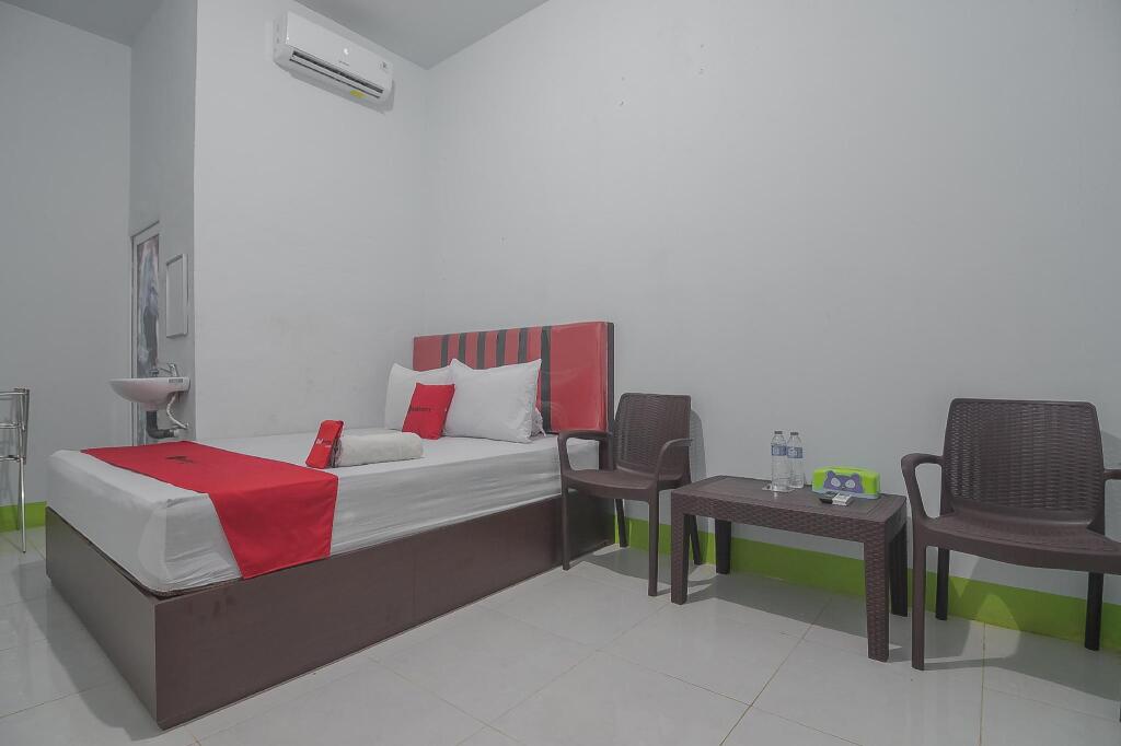 Банджанбару: RedDoorz near RS Harapan Bersama