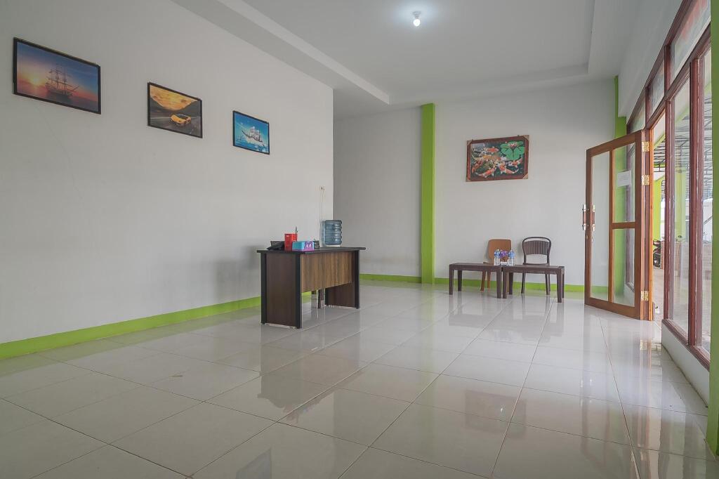 Банджанбару: RedDoorz near RS Harapan Bersama