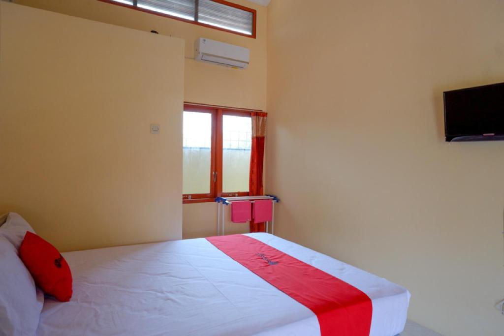 Баньюмас: RedDoorz Syariah near Alun Alun Purwokerto