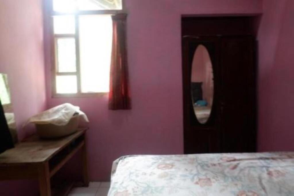 Пагерхарджо: Omah Laras 2 Homestay