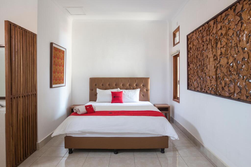 Денпасар: KoolKost near Padang Galak Beach