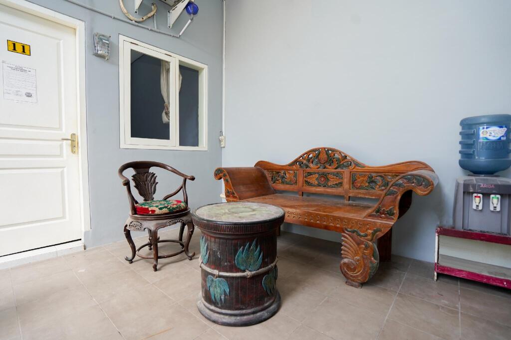 Проболинго: OYO 1316 Mentari Family Homestay