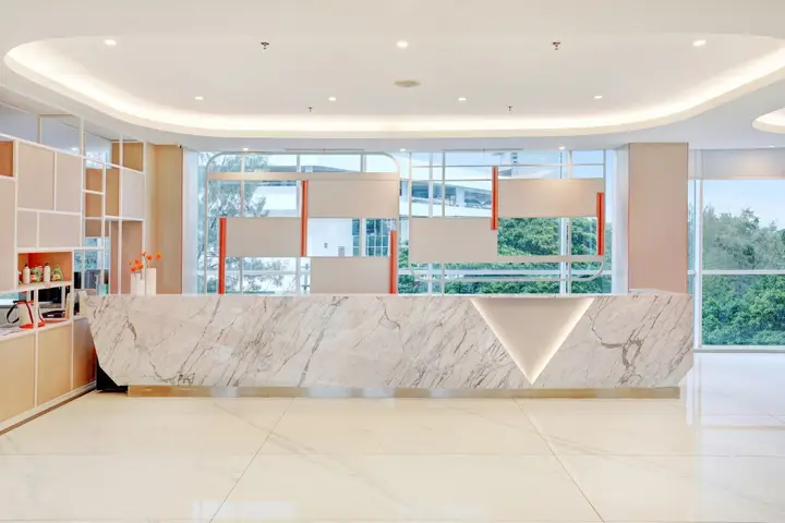 Сурабая: HARRIS Hotel & Conventions Bundaran Satelit - Surabaya