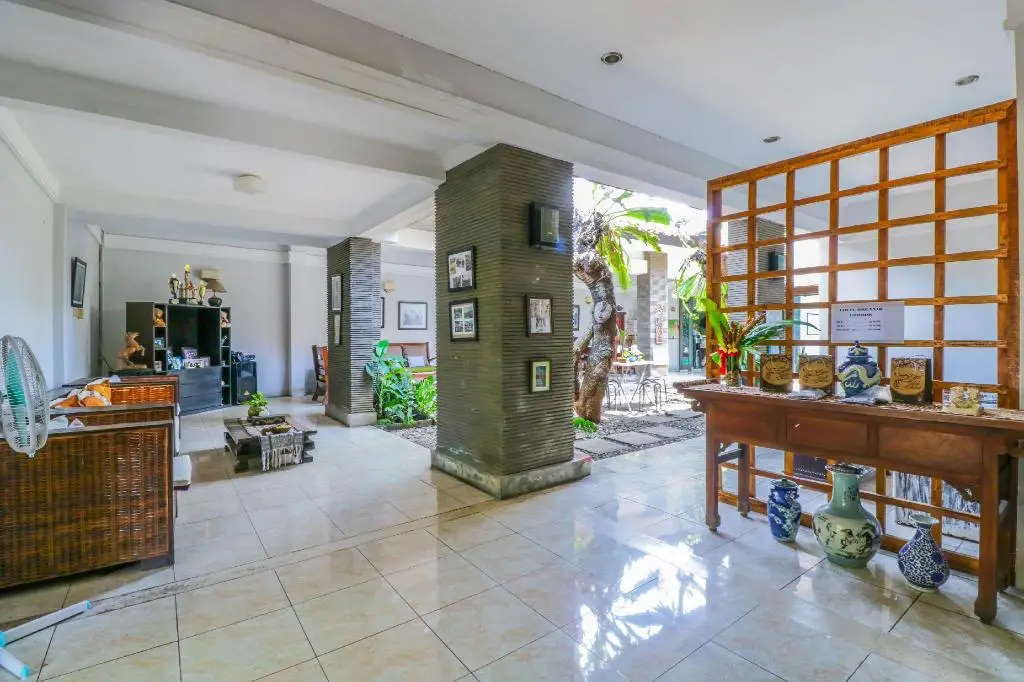 Матарам: OYO 1757 Villa Dende