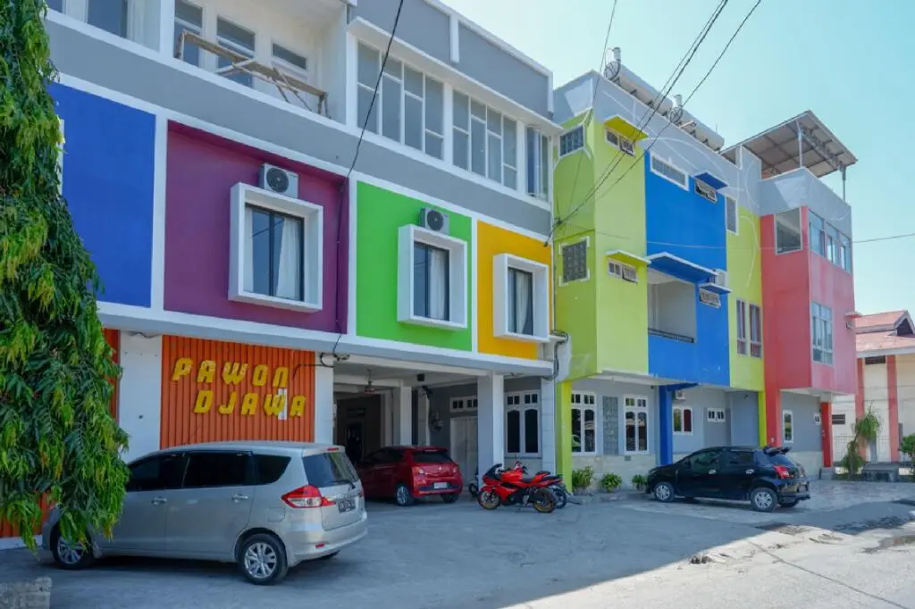 RedDoorz Plus Syariah @ Hotel Boulevard Luwuk — фото 1