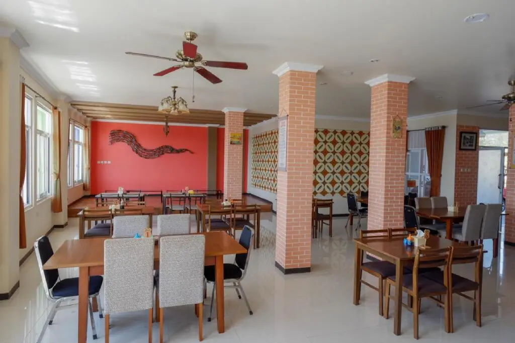 Luwuk: RedDoorz Plus Syariah @ Hotel Boulevard Luwuk