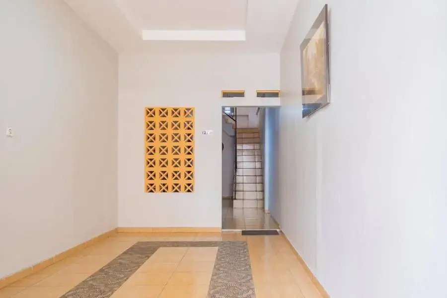 Бекаси: RedDoorz Syariah near Grand Kota Bintang