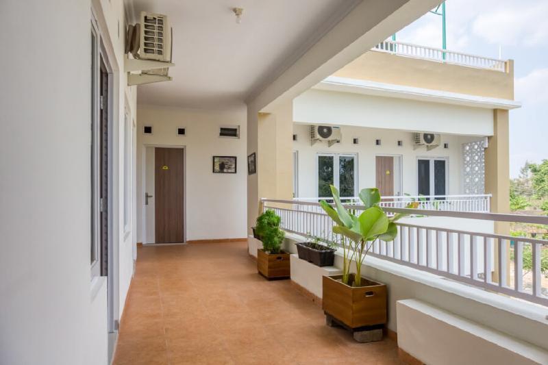 Слеман: RedDoorz Syariah near Taman Pelangi Monjali
