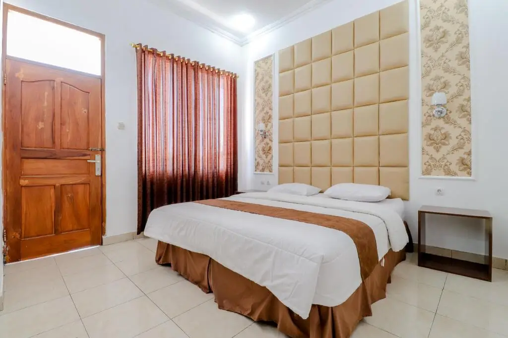 Griya Limasan Hotel — фото 1