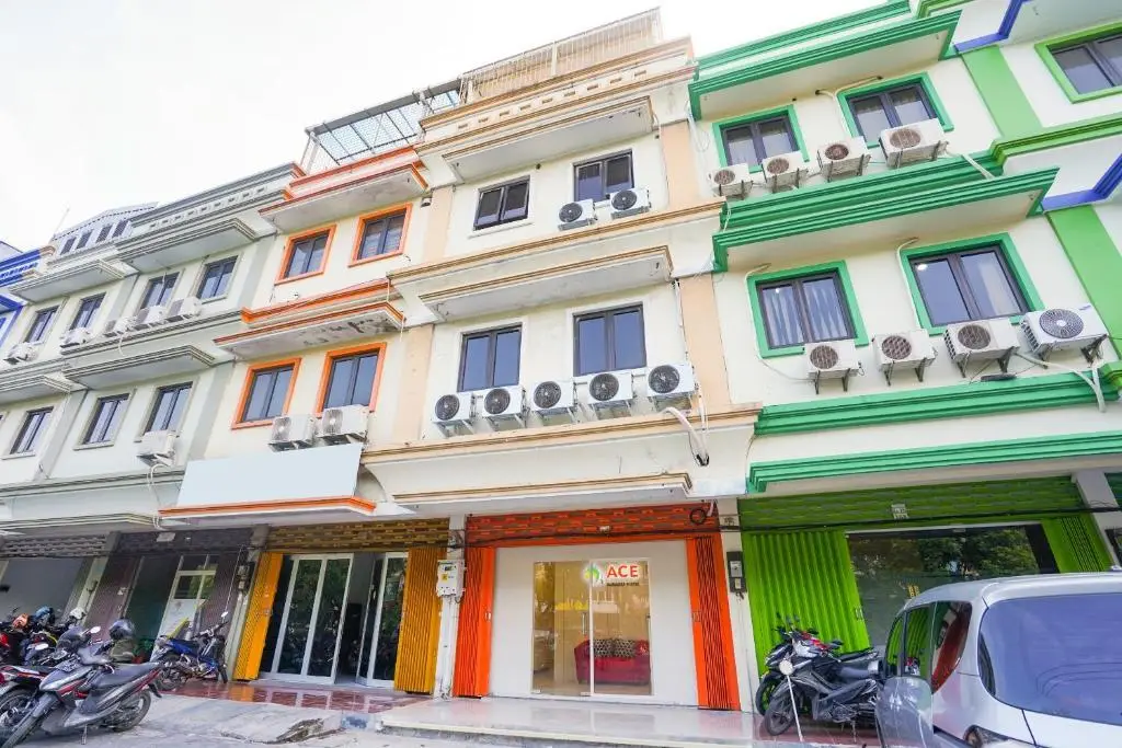 Сурабая: Ace Business Hotel Galaxy Syariah
